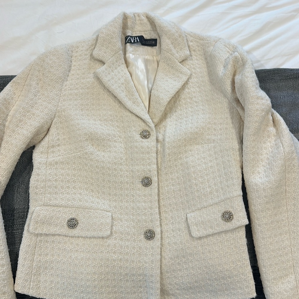 Zara cream tweed blazer rhinestone buttons size M